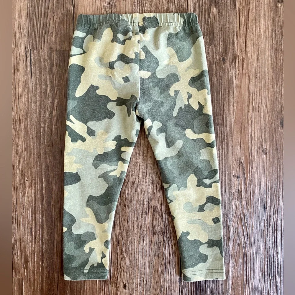 Toddler 3T Cozy Outfit Combo - Picture 8 of 10